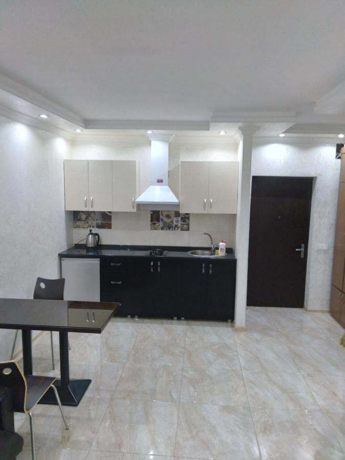 Apartment Melashvili 4 Batoumi Extérieur photo