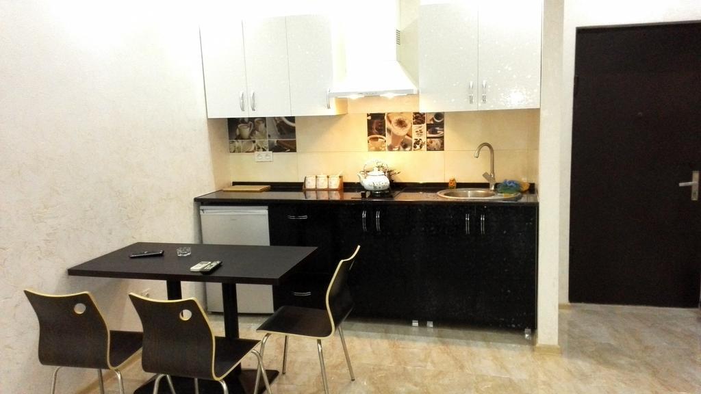 Apartment Melashvili 4 Batoumi Extérieur photo
